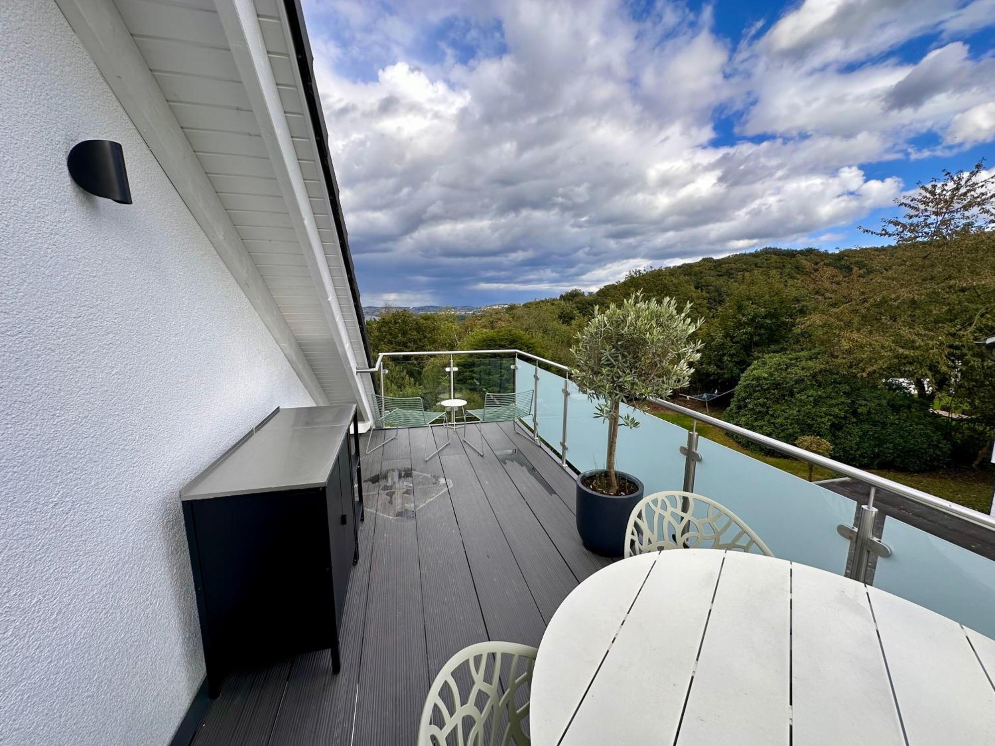 Seeblick-Apartment In Hattingen - Urlaubsfeeling Mitten Im Ruhrgebiet Luaran gambar
