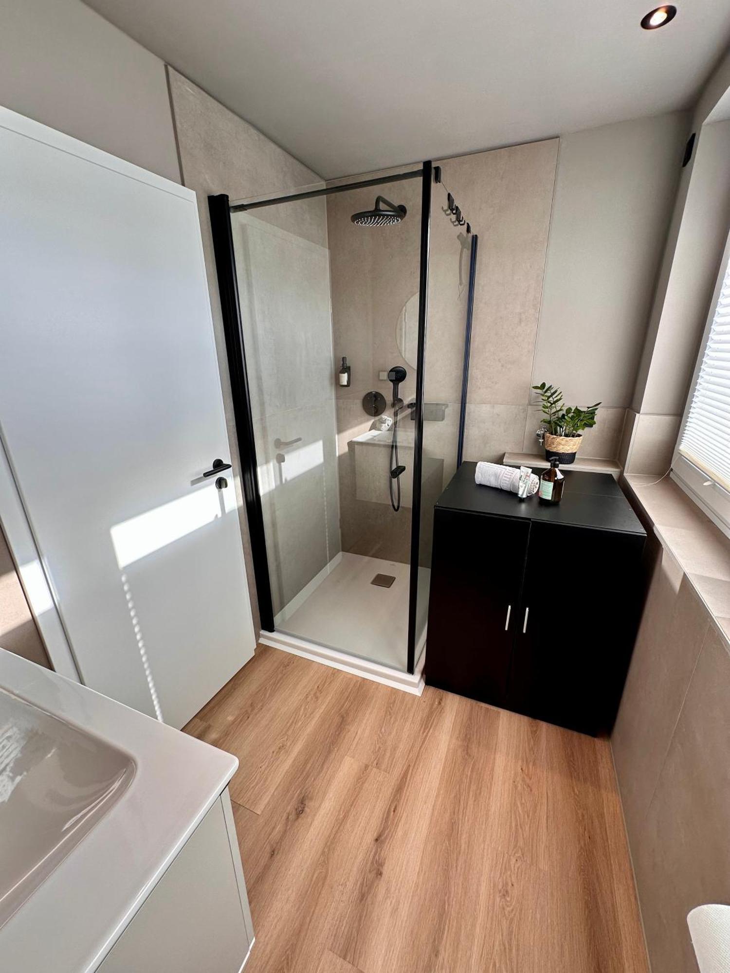Seeblick-Apartment In Hattingen - Urlaubsfeeling Mitten Im Ruhrgebiet Luaran gambar